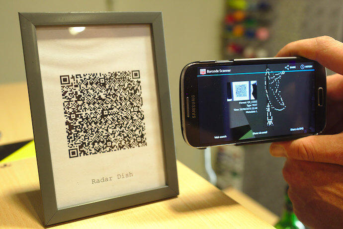 List of smartphones and apps with inbuilt QR Code reader