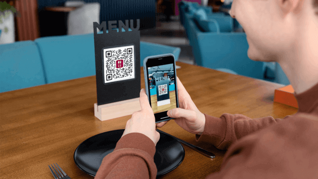 QR Code on Table Tents: Six Interesting Use Cases